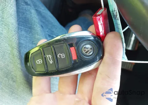 2014 Volkswagen Touareg 3.6L R-Line z USA, uszkodzony, nr VIN WVGDF9BP3ED006854